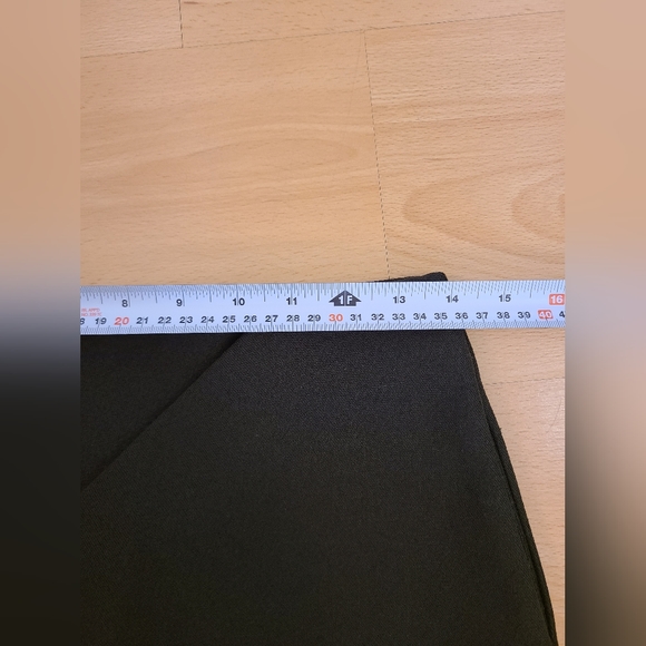 Beautiful classy Zara skirt - Picture 9 of 14